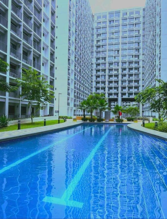 Deluxe Suites Razelles 2 At Shore 2 Residences Tower 1 Pasay Exteriér fotografie
